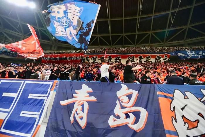 因此如果多特决定不续约胡梅尔斯，那么俱乐部就应该引进一名新的中卫。